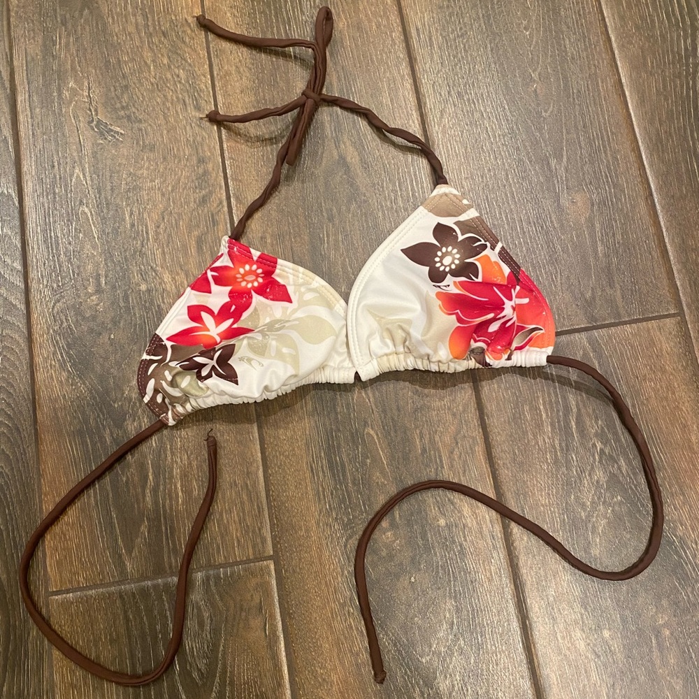 Medium, Gently Used Floral O’Neill Bikini Top